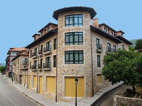 Apartamentos Villa De Cabrales อาเรนัส เด กาบราเลส ภายนอก รูปภาพ